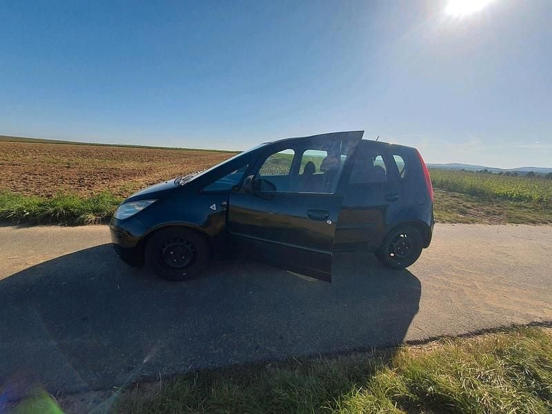 Schwarz Gebraucht 2006 Mitsubishi Colt Kleinwagen | 650 € (Guter Preis) - Bild 1/4