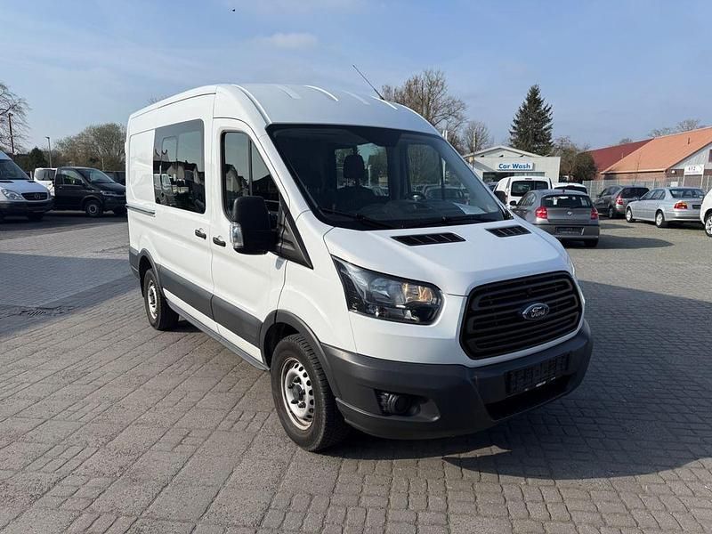 Gebraucht Ford Transit 131 PS (96 kW) 2019 Weiß Van / Kleinbus