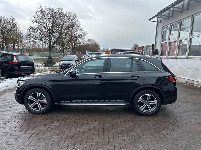 Gebraucht Mercedes GLC200 197 PS (144 kW) 2020 Schwarz SUV