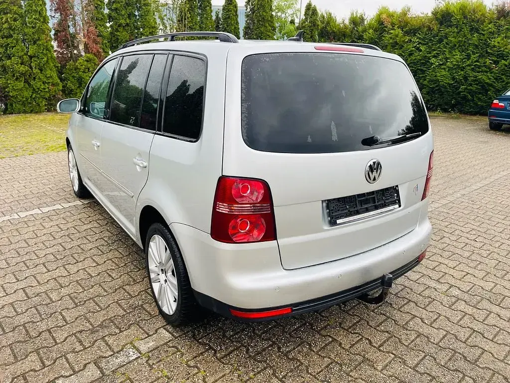 Gebraucht VW Touran Highline 170 PS (125 kW) 2007 Silber Van / Kleinbus