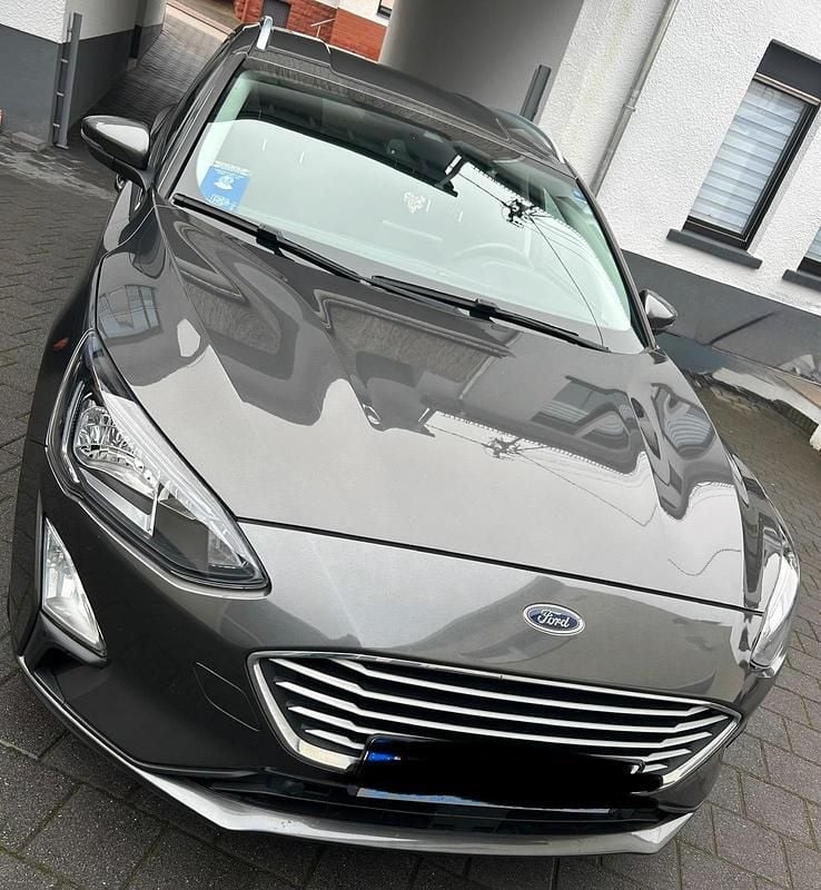 Gebraucht Ford Focus 125 PS (91 kW) 2021 Grau Kombi