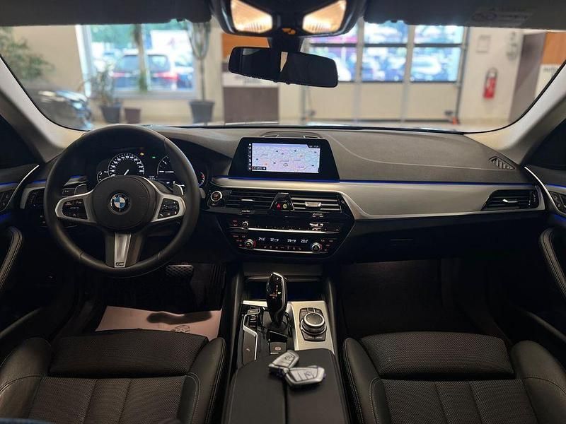 Gebraucht BMW 530 Performance 265 PS (194 kW) 2020 Blau Limousine
