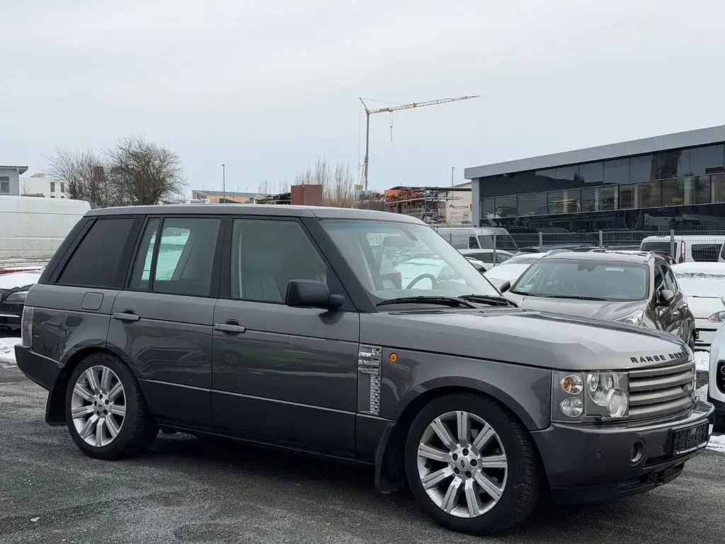Gebraucht Land Rover Range Rover Vogue 177 PS (130 kW) 2003 Grau SUV