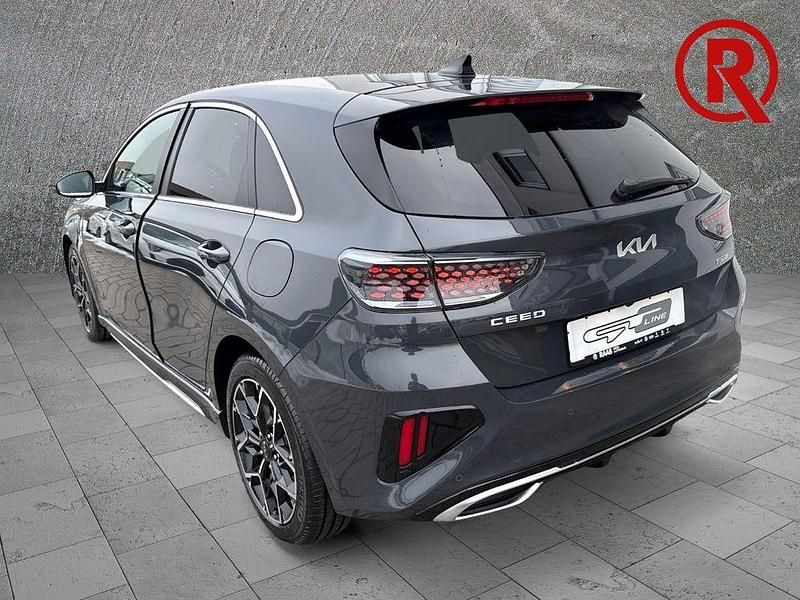 Neu Kia Ceed GT-Line 140 PS (102 kW) 2026 Grau Kleinwagen