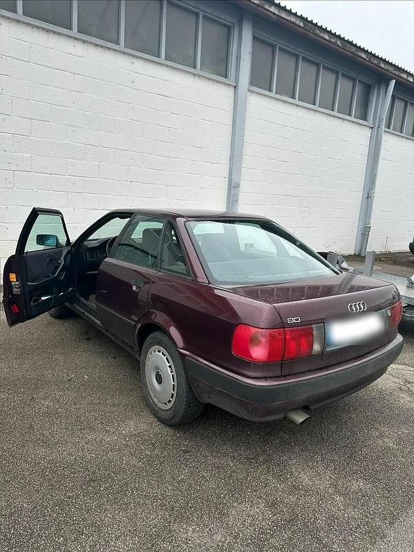 Gebraucht Audi 80 90 PS (66 kW) 1993 Rot Limousine