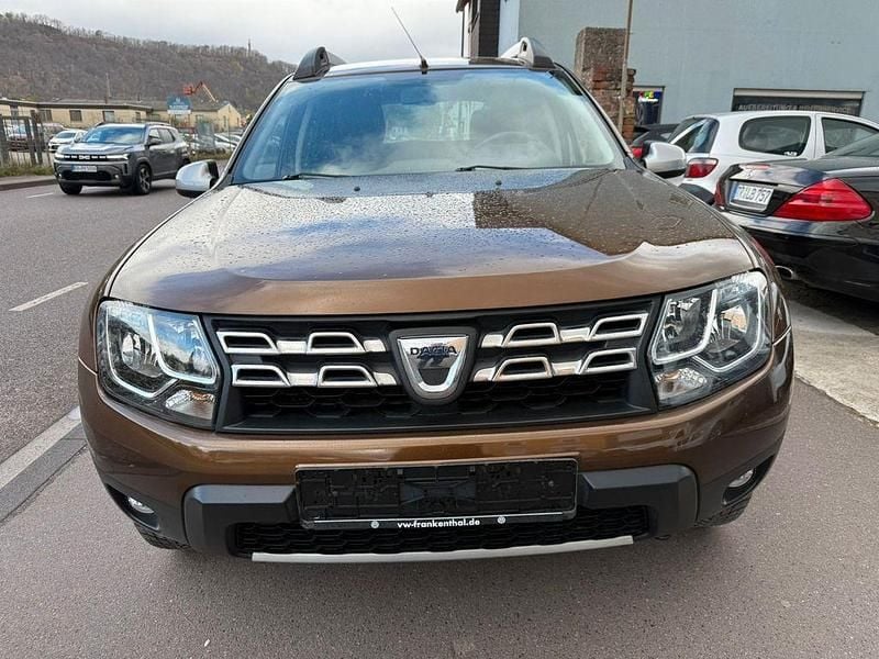 Gebraucht Dacia Duster Lauréate 125 PS (91 kW) 2015 Braun SUV