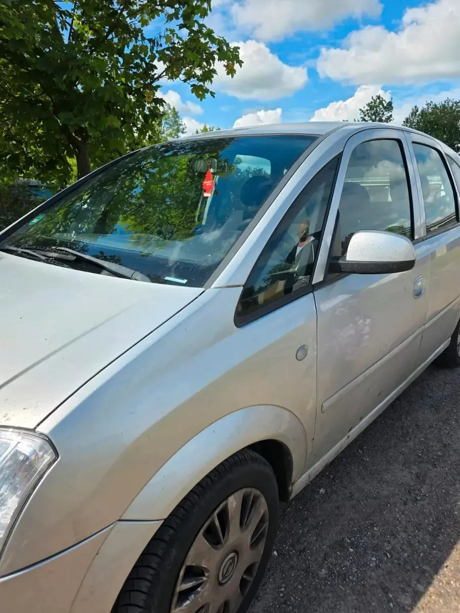 Gebraucht Opel Meriva 101 PS (74 kW) 2007 Silber Van / Kleinbus