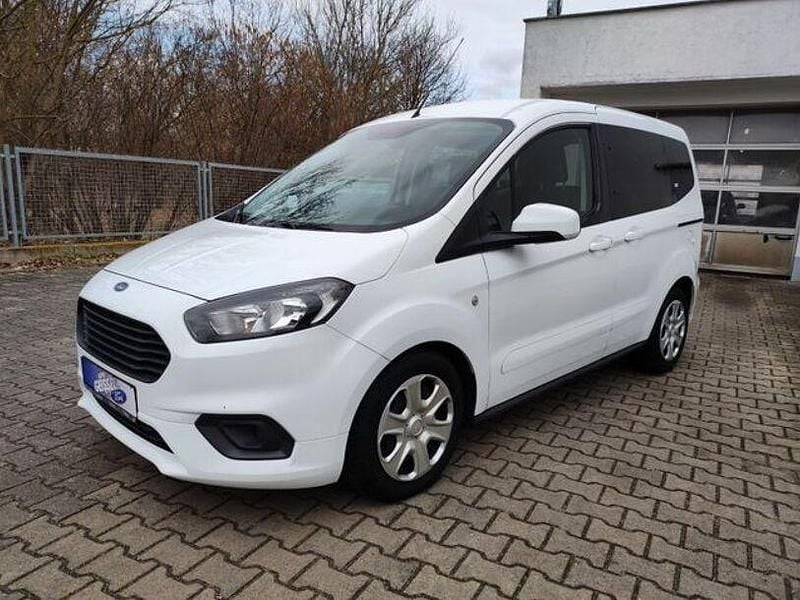 Gebraucht Ford Tourneo Courier Trend 101 PS (74 kW) 2021 Weiß Van / Kleinbus