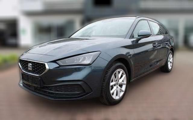 Grau metallic Gebraucht 2023 Seat Leon ST Style Kombi | 25.220 € (Etwas zu teuer) - Bild 1/4