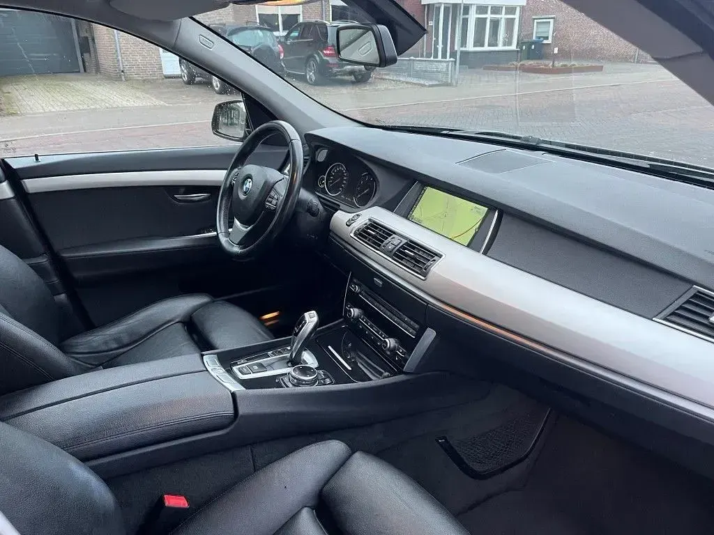 Gebraucht BMW 535 Executive 306 PS (225 kW) 2014 Braun Limousine