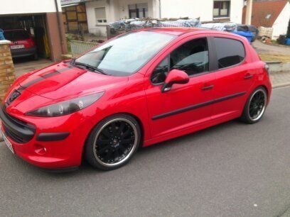 Gebraucht Peugeot 207 129 PS (94 kW) 2009 Rot Kleinwagen