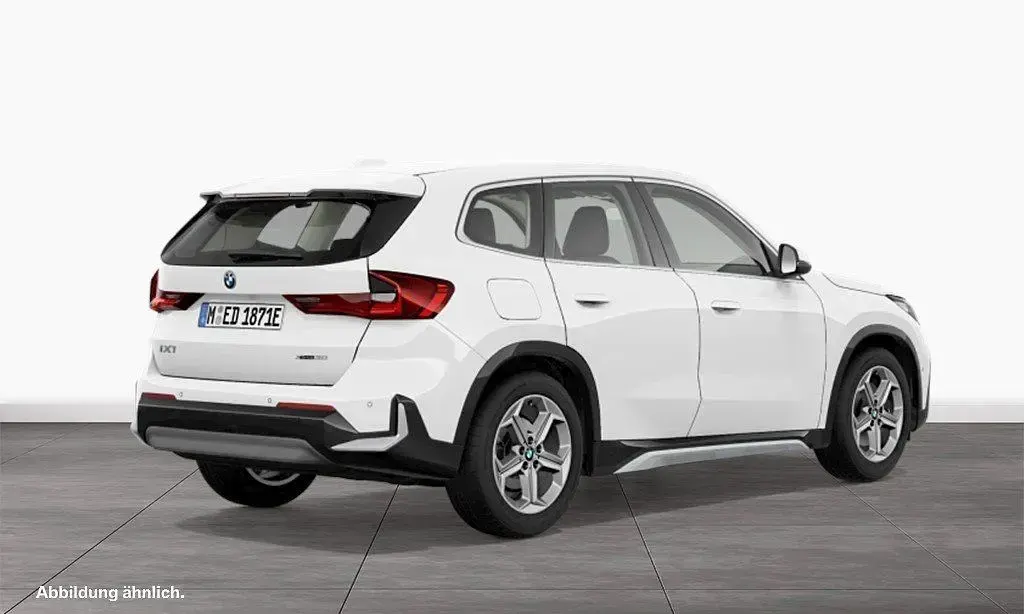 Gebraucht BMW iX1 xLine 230 kW (313 PS) 2023 Weiß SUV
