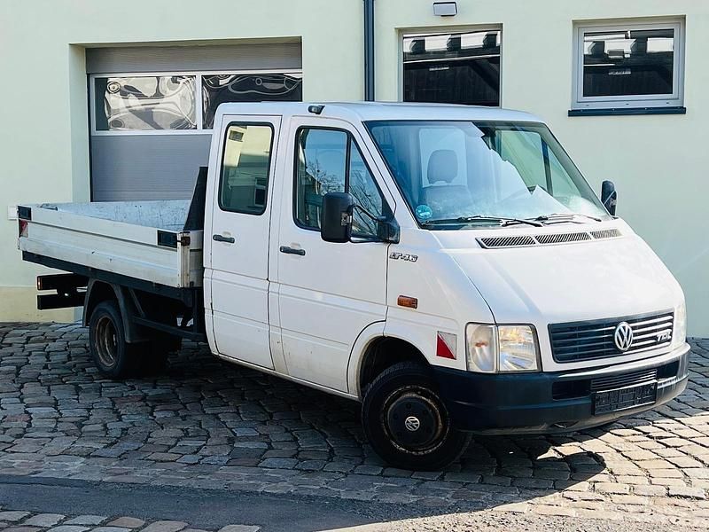 Gebraucht VW LT 109 PS (80 kW) 2006 Grauweiß r9002 Van / Kleinbus