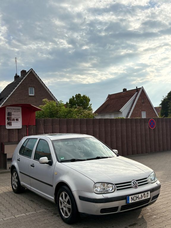 Grau Gebraucht 1999 VW Golf IV Basis Limousine | 1.700 € (Guter Preis) - Bild 1/4