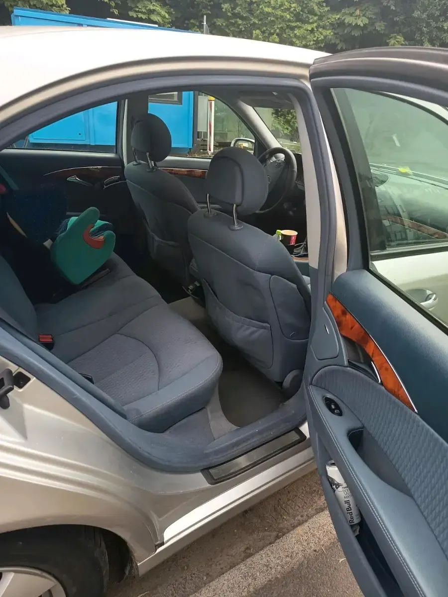 Gebraucht Mercedes E270 180 PS (132 kW) 2003 Grau Limousine