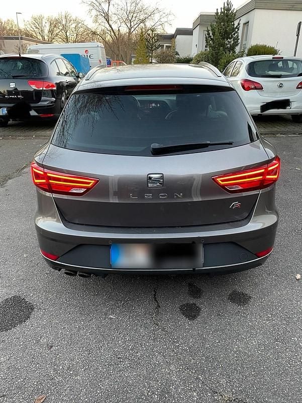 Gebraucht Seat Leon ST FR 180 PS (132 kW) 2017 Grau Kombi