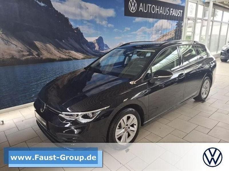 Schwarz perleffekt Gebraucht 2023 VW Golf VIII Life Kombi | 23.650 € (Guter Preis) - Bild 1/4