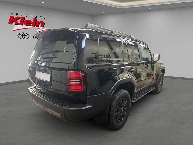 Neu Toyota Land Cruiser 205 PS (150 kW) 2026 Schwarz SUV