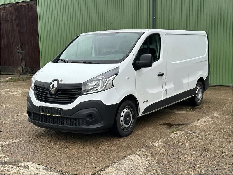 Weiß Gebraucht 2017 Renault Trafic Van | 5.200 € (Superpreis) - Bild 1/4