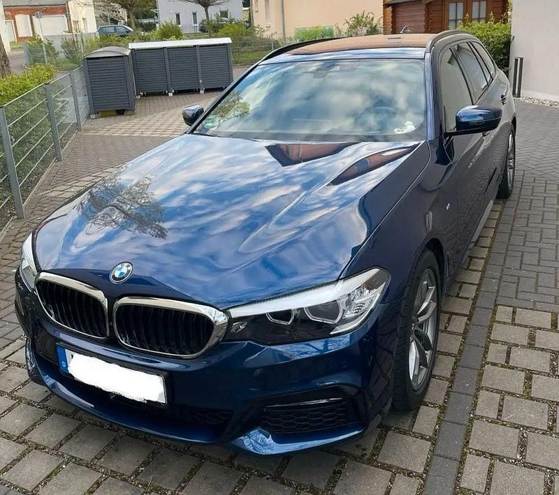 Blau Gebraucht 2017 BMW 530 M Sport Kombi | 22.500 € (Superpreis) - Bild 1/4