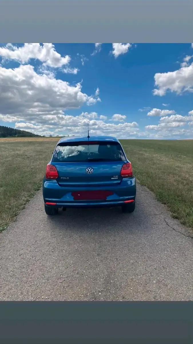 Gebraucht VW Polo 88 PS (64 kW) 2016 Blau Limousine