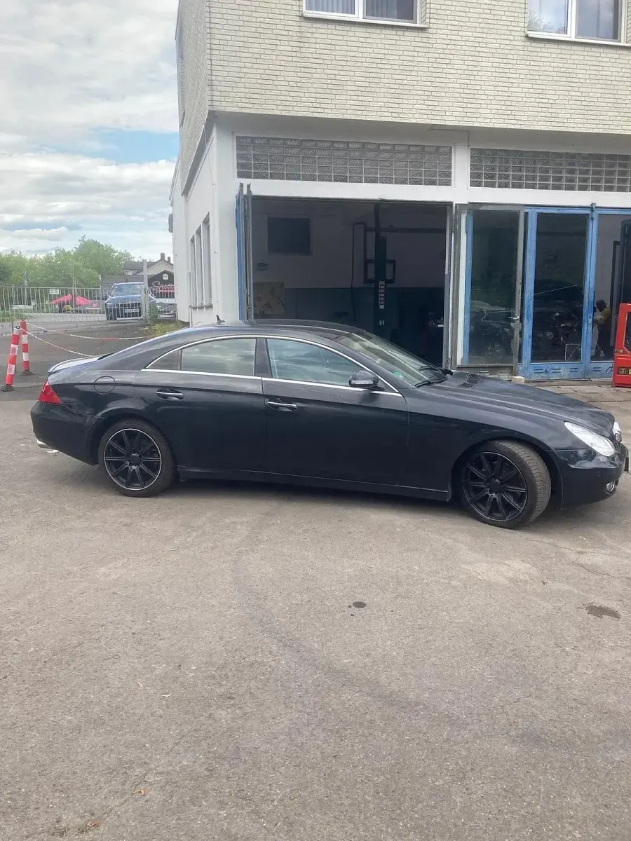 Gebraucht Mercedes CLS320 224 PS (164 kW) 2006 Schwarz Coupé