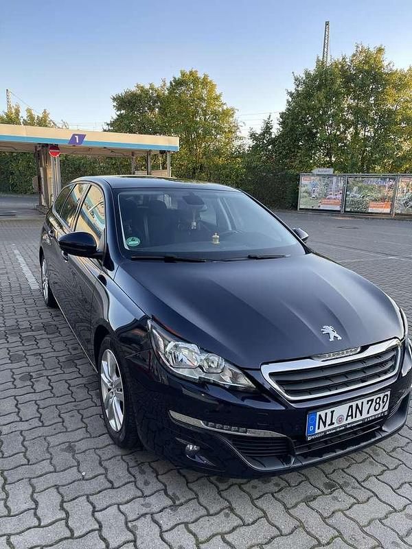 Gebraucht Peugeot 308 SW Allure 110 PS (80 kW) 2017 Kombi