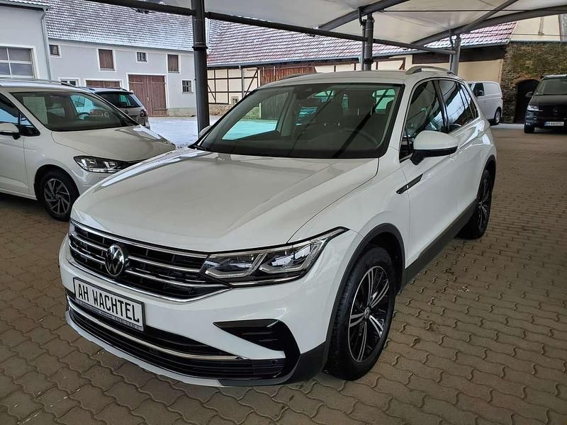 Gebraucht VW Tiguan Elegance 150 PS (110 kW) 2023 Pure white SUV