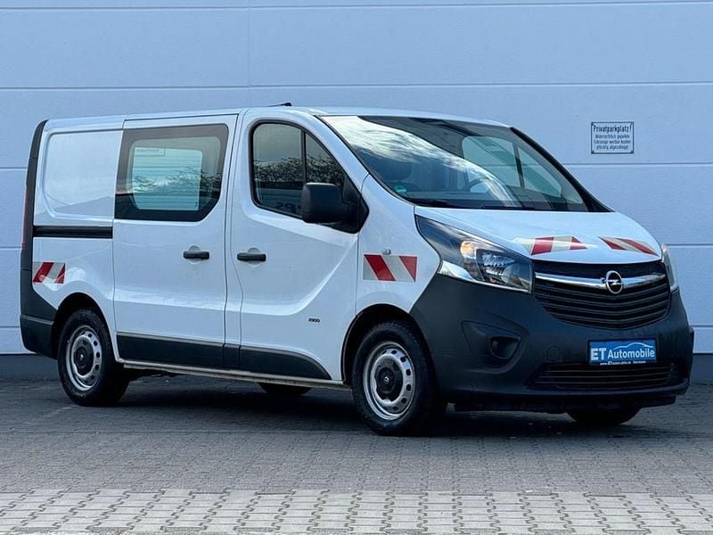 Gebraucht Opel Vivaro 120 PS (88 kW) 2015 Weiß Van / Kleinbus