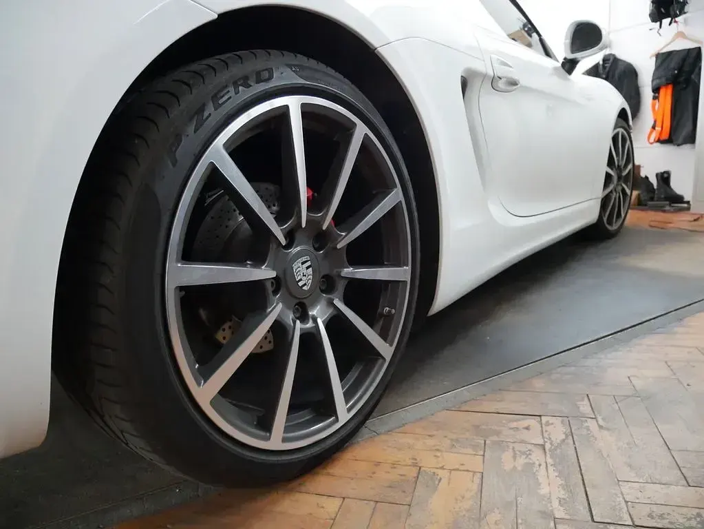 Gebraucht Porsche Boxster 265 PS (194 kW) 2014 Weiß Cabrio