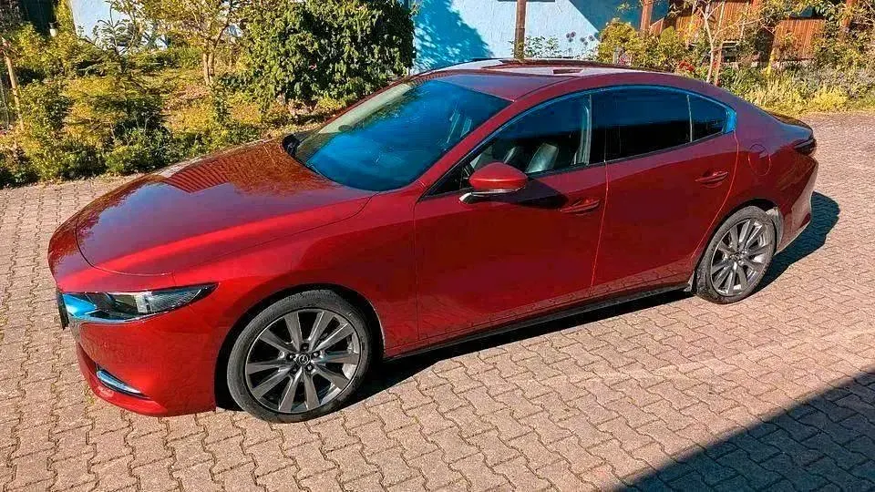 Gebraucht Mazda 3 Selection 180 PS (132 kW) 2019 Rot Limousine