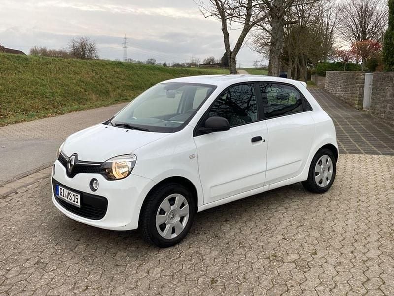 Gebraucht Renault Twingo Life 69 PS (50 kW) 2018 Crystal weiss Kleinwagen