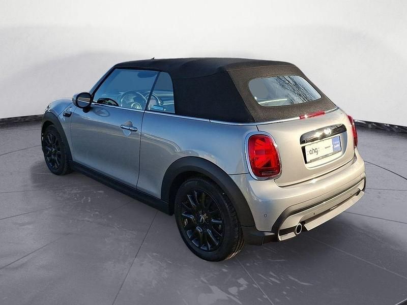 Gebraucht Mini Cooper Cabriolet Essential 136 PS (100 kW) 2023 Melting silver iii metall Cabrio