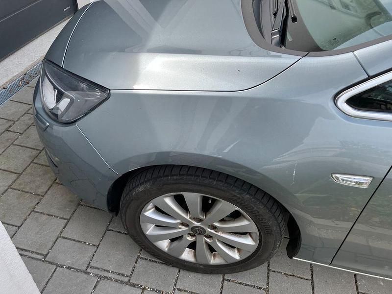 Gebraucht Opel Astra 165 PS (121 kW) 2012 Silber Kombi