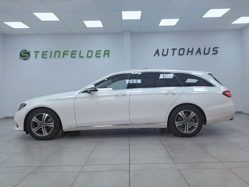 Gebraucht Mercedes E220 Avantgarde 194 PS (142 kW) 2018 Weiß Limousine