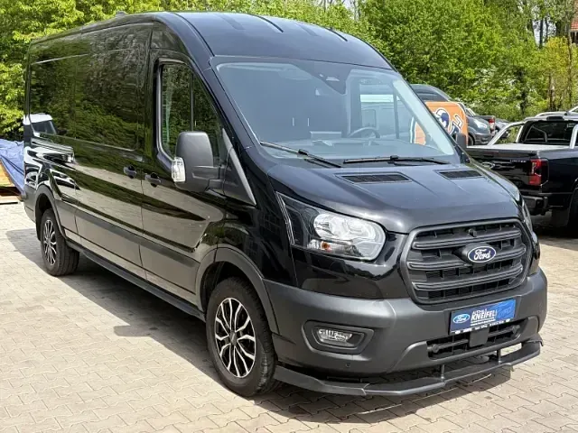 Gebraucht Ford Transit Trend 165 PS (121 kW) 2025 Schwarz Limousine