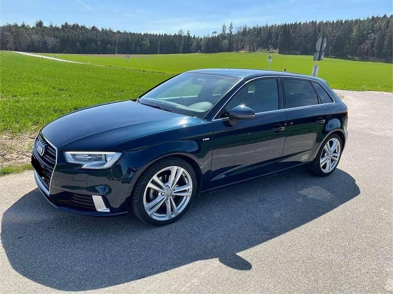 Blau Gebraucht 2017 Audi A3 S-Line Limousine | 20.000 € (Guter Preis) - Bild 1/4