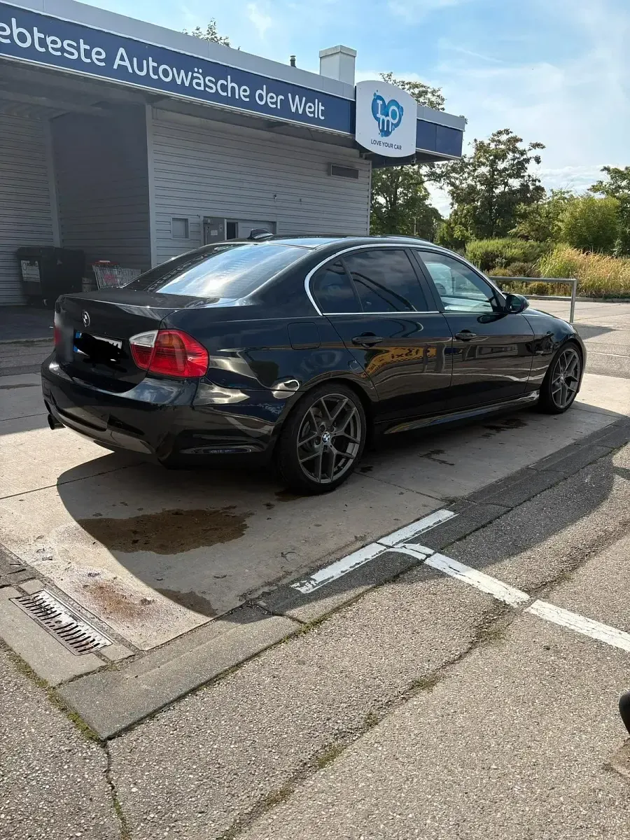 Gebraucht BMW 325 M Sport 218 PS (160 kW) 2007 Schwarz Limousine