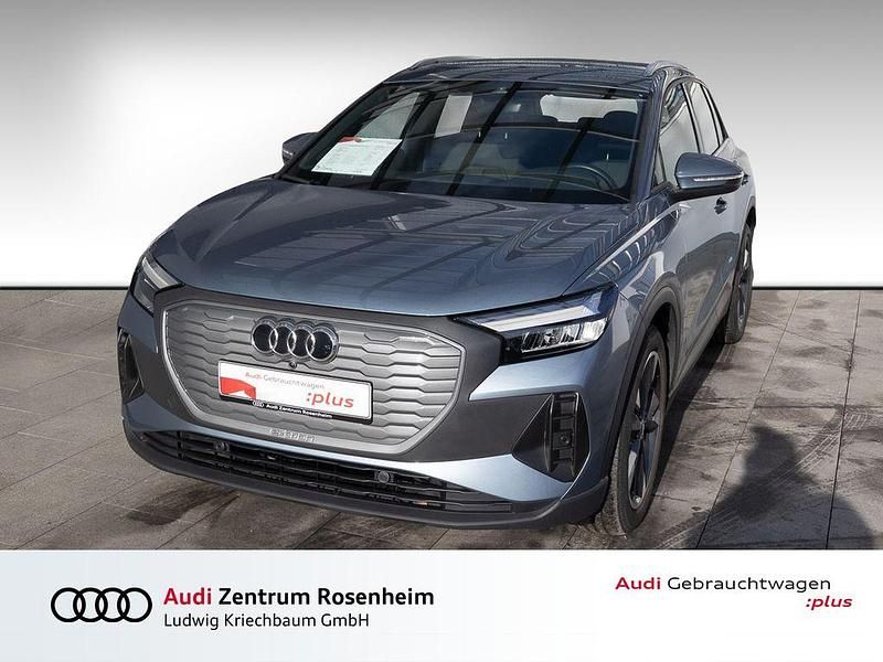 Blau Gebraucht 2021 Audi Q4 e-tron Basis SUV | 23.880 € (Etwas zu teuer) - Bild 1/4