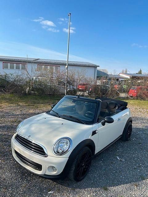 Gebraucht Mini One Cabriolet 98 PS (72 kW) 2014 Weiß Cabrio