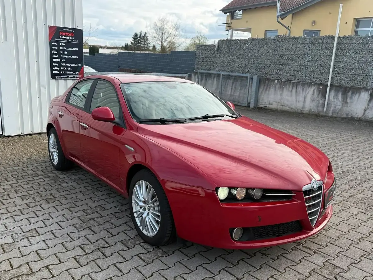 Gebraucht Alfa Romeo 159 170 PS (125 kW) 2011 Rot Limousine