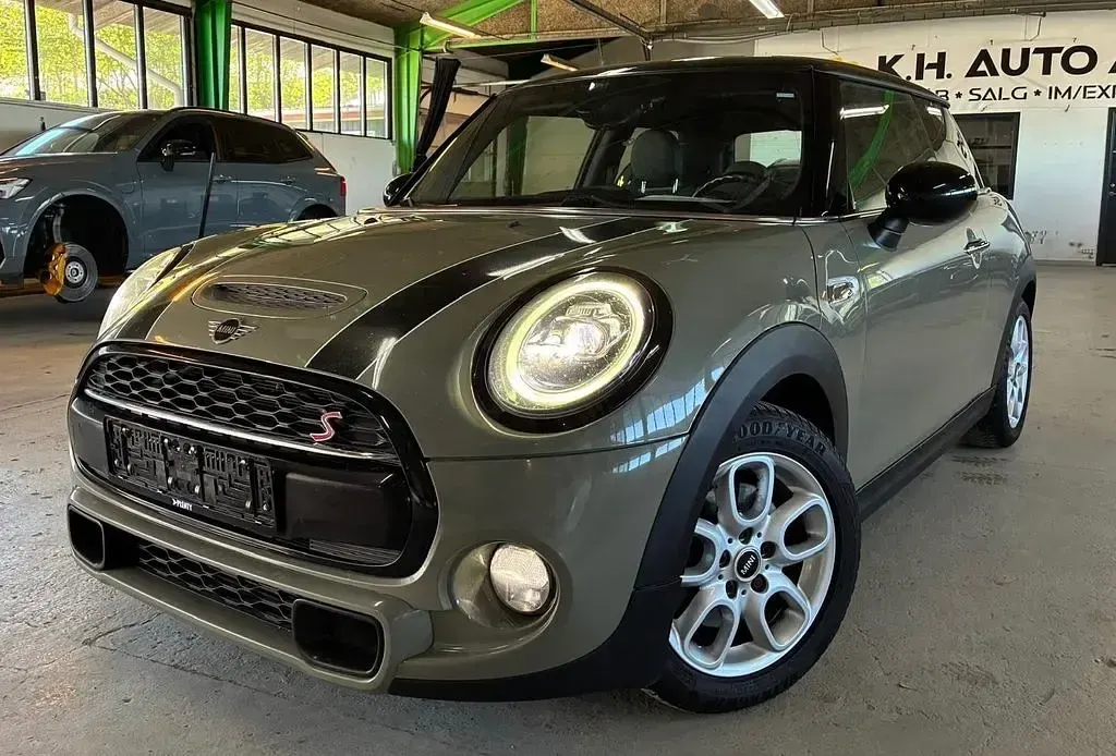 Usata Mini Cooper S 192 CV (141 kW) 2019 Grigio Utilitaria