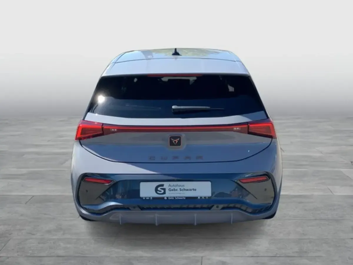 Second-hand Cupra Born 150 kW (204 CP) 2022 Gri Hatchback