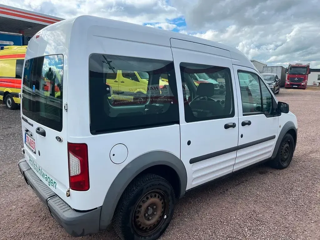 Gebraucht Ford Transit Connect 90 PS (66 kW) 2010 Weiß Van / Kleinbus