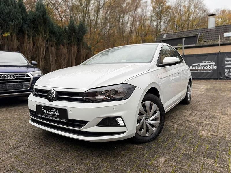 Weiß Gebraucht 2020 VW Polo Comfortline Limousine | 10.999 € (Etwas zu teuer) - Bild 1/4