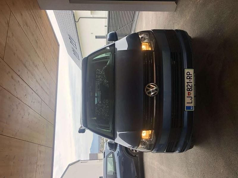 Gebraucht VW T6 California 140 PS (102 kW) 2016 Blau Van