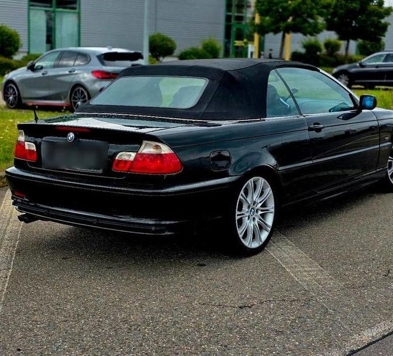 Gebraucht BMW 325 Cabriolet Performance 192 PS (141 kW) 2001 Schwarz Cabrio
