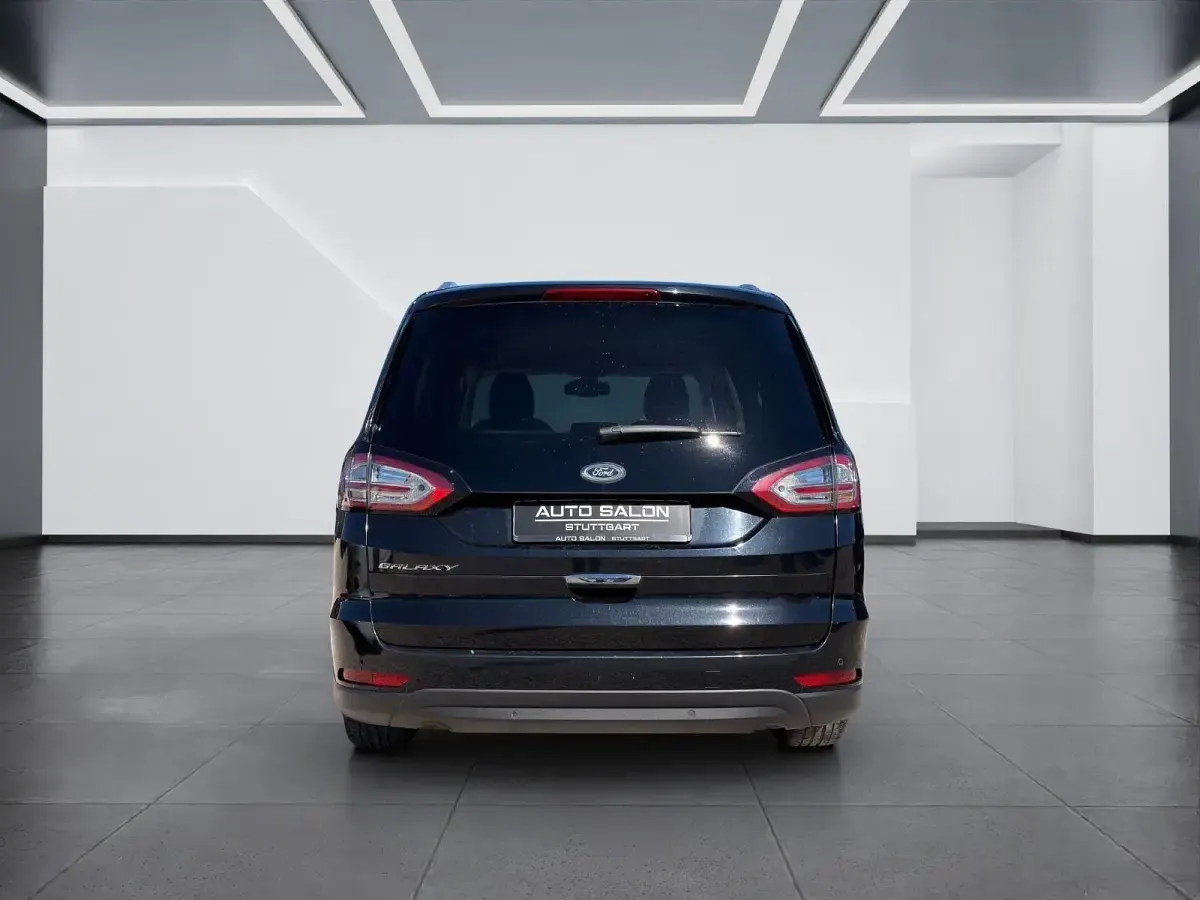 Używany Ford Galaxy Titanium 209 KM (153 kW) 2015 Czarny Minivan