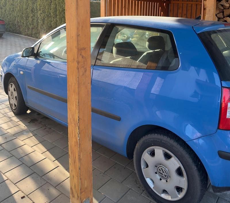 Gebraucht VW Polo 64 PS (47 kW) 2002 Blau Kleinwagen