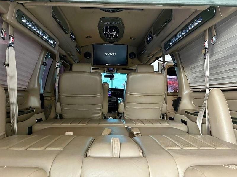 Gebraucht GMC Savana 314 PS (230 kW) 2014 Silber Van / Kleinbus